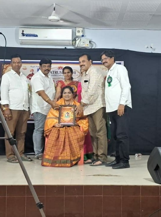 డాక్టర్‌ అనితా రెడ్డికి పురస్కారం